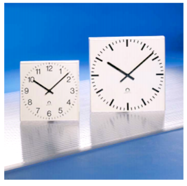 Moderna Clocks